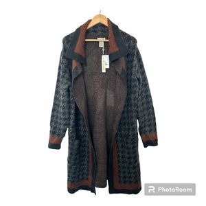 Max studio women’s spread collar Sweater Coat